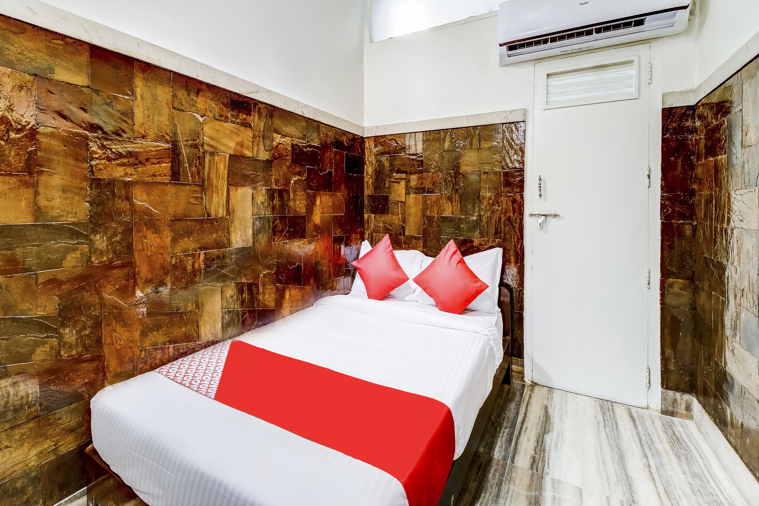 Super Oyo Hotel Dreamland Mumbai Luaran gambar