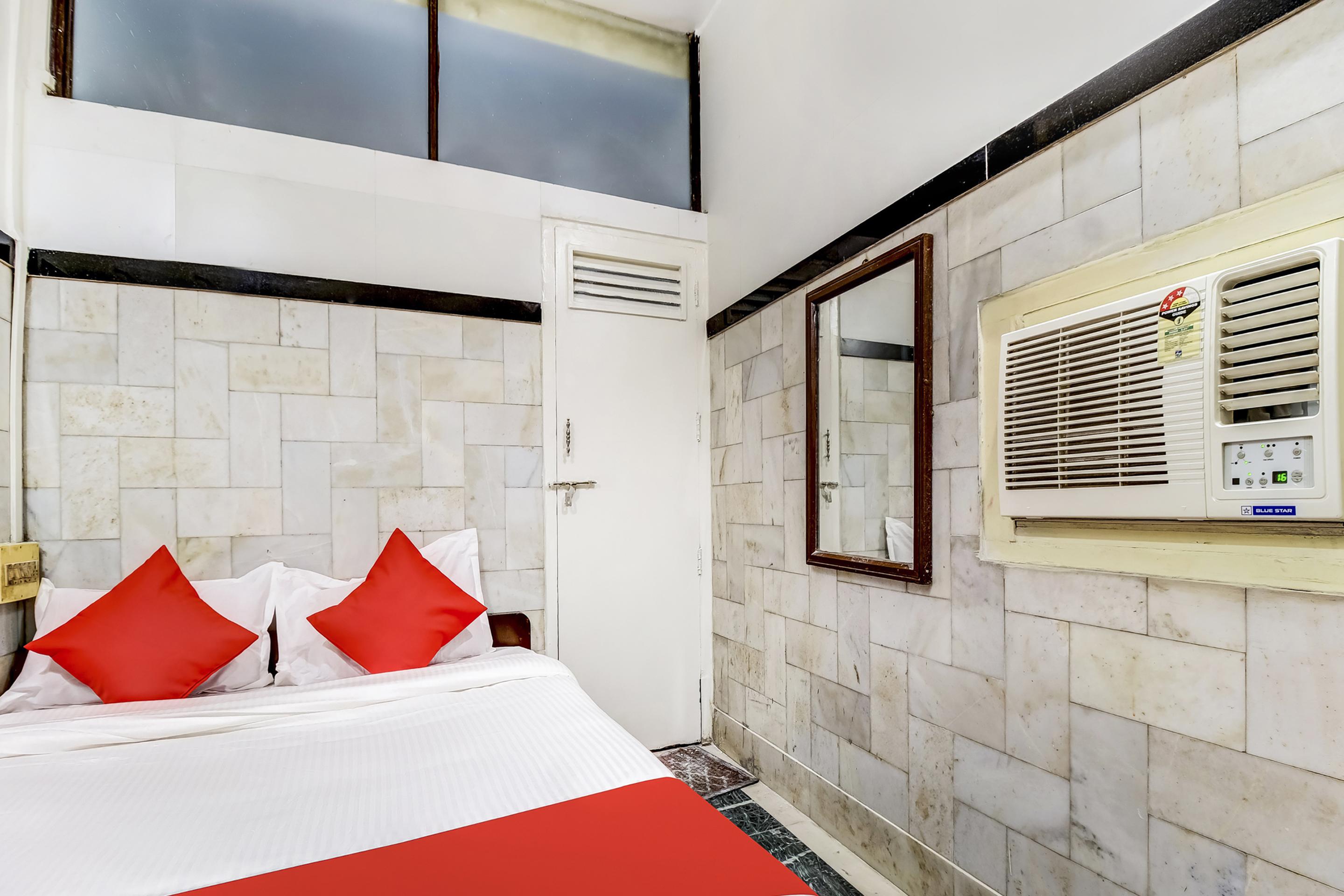 Super Oyo Hotel Dreamland Mumbai Luaran gambar