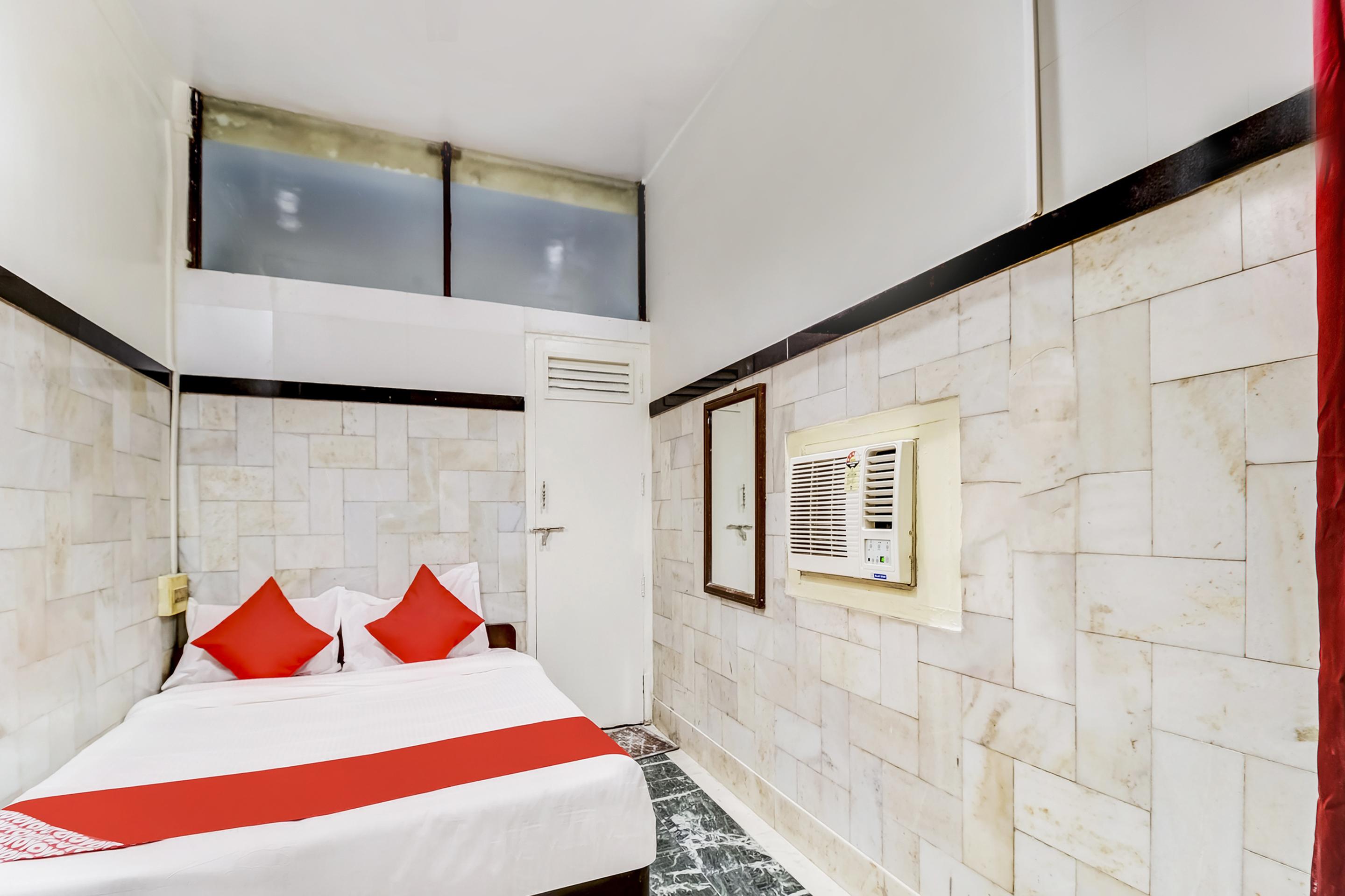 Super Oyo Hotel Dreamland Mumbai Luaran gambar