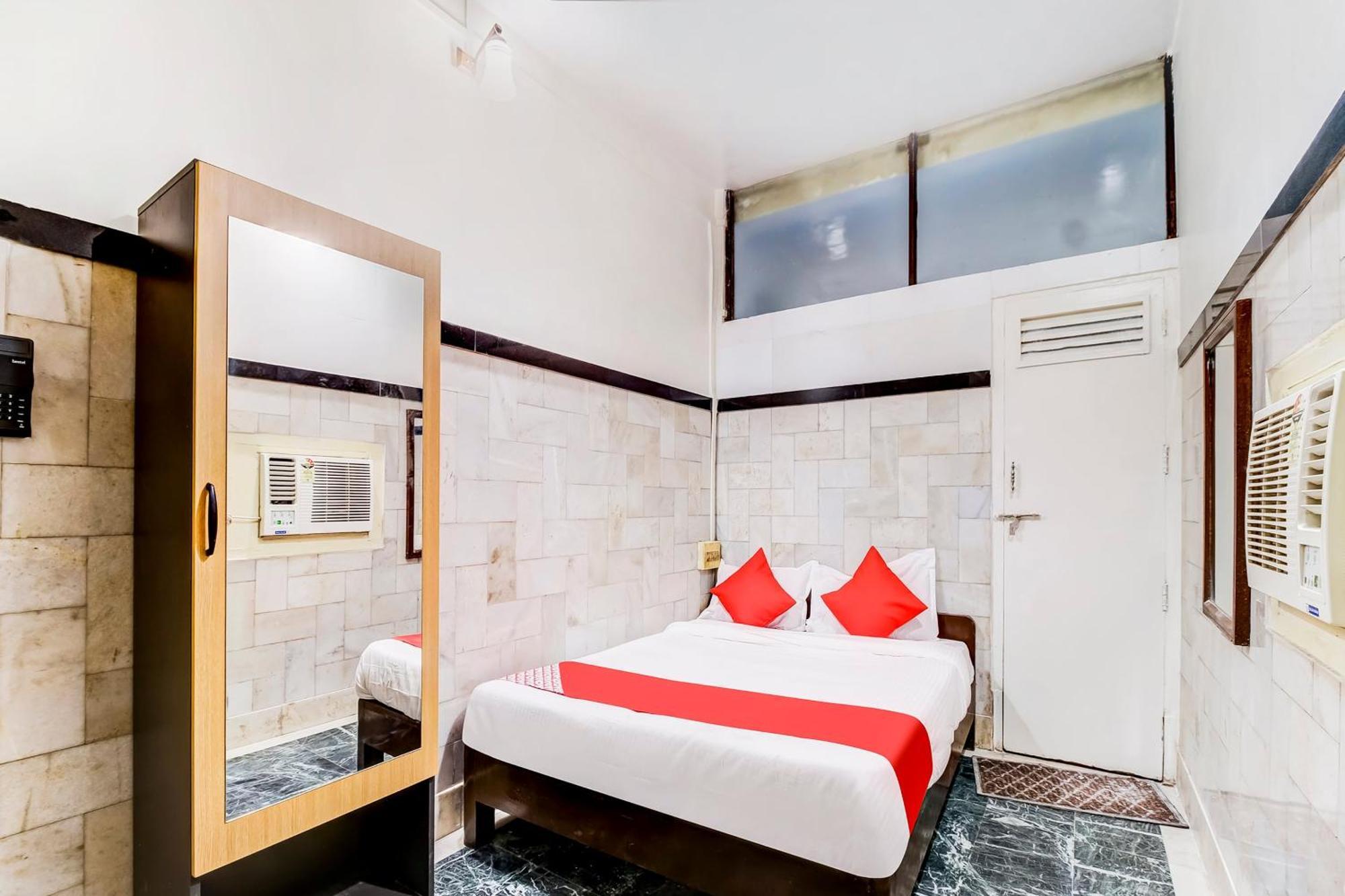 Super Oyo Hotel Dreamland Mumbai Luaran gambar