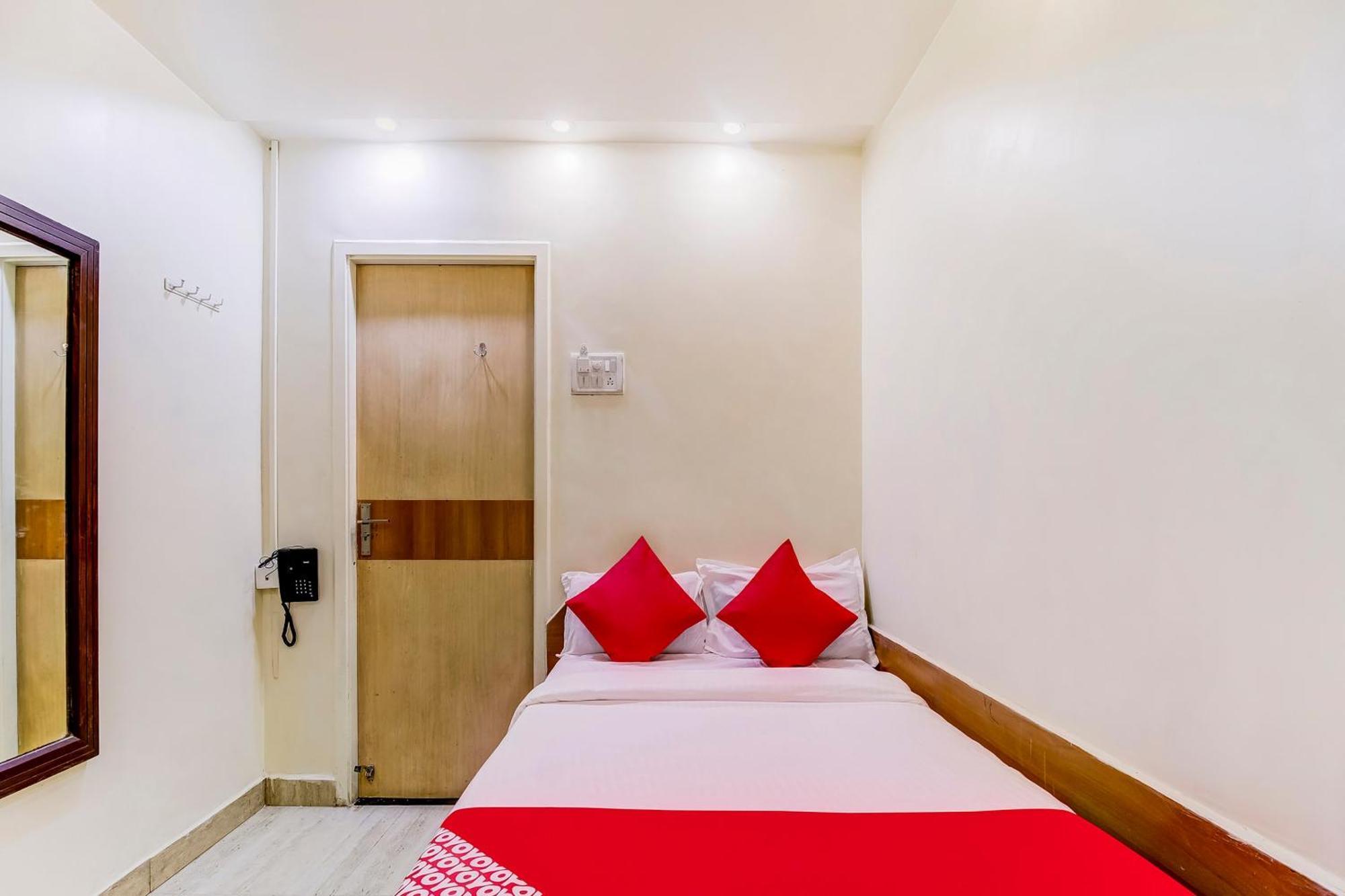 Super Oyo Hotel Dreamland Mumbai Luaran gambar