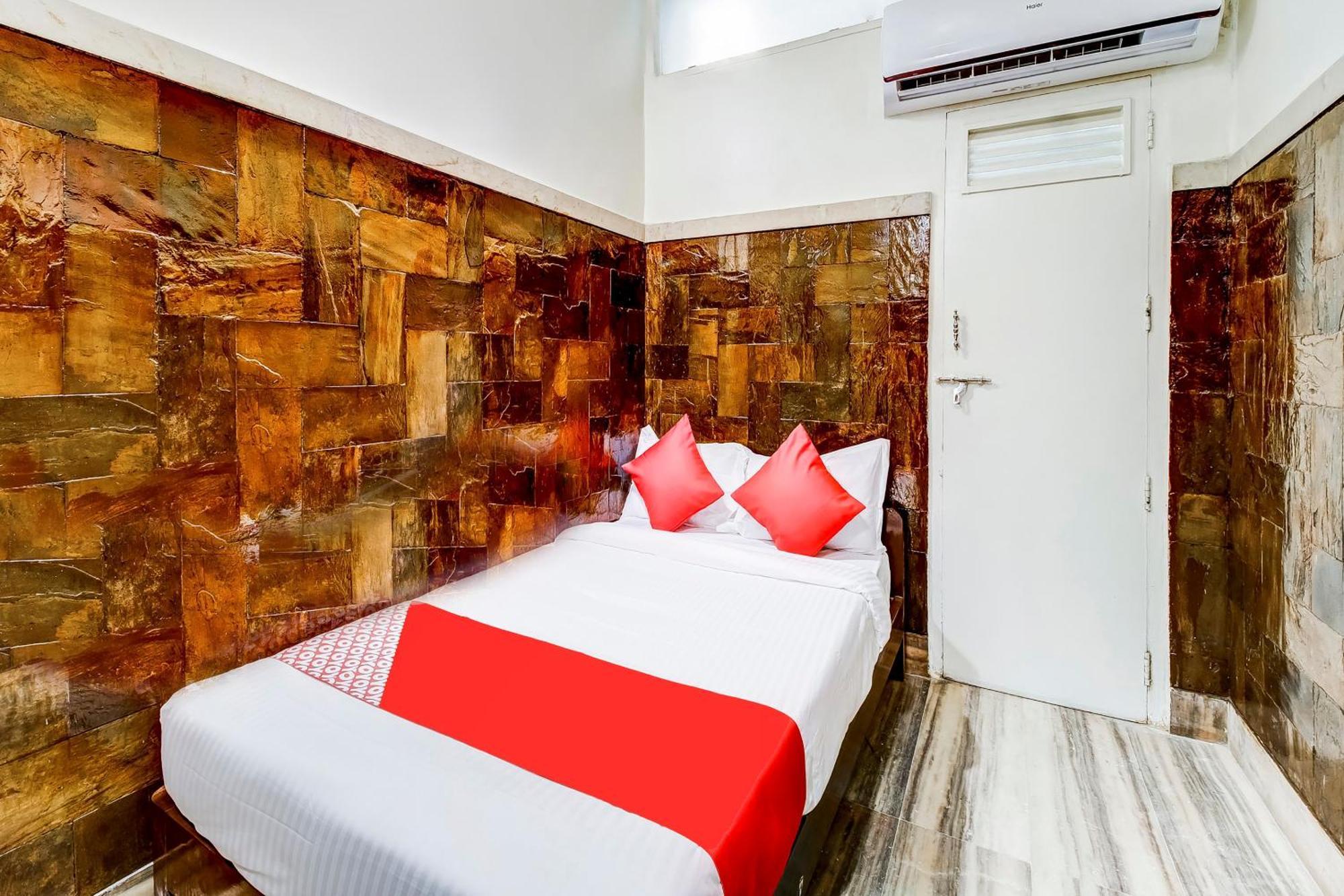 Super Oyo Hotel Dreamland Mumbai Luaran gambar